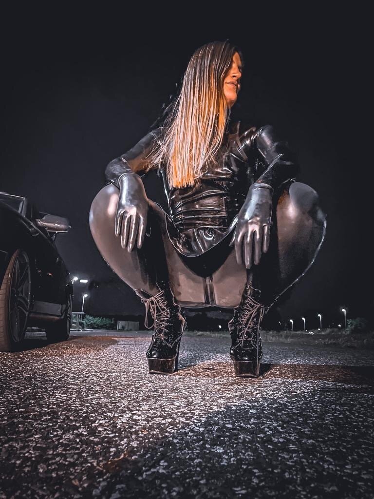 Sugarshiny (@sugarshiny), OnlyFans creator