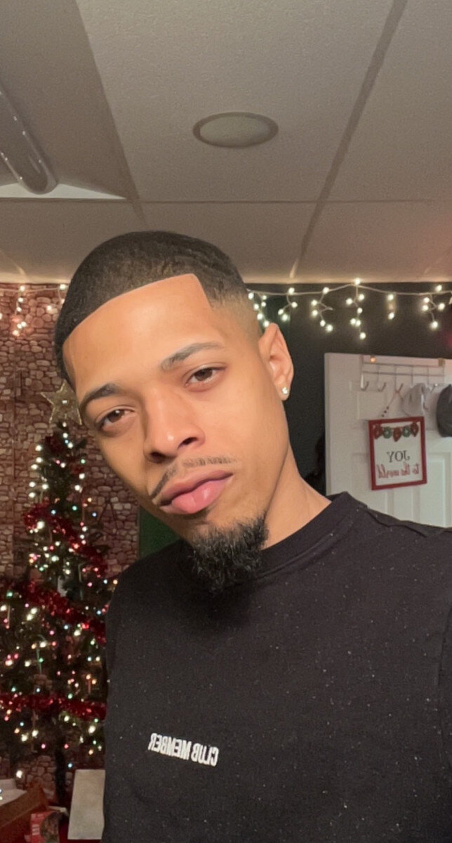 Suitedpiece (@suitedpiece), OnlyFans creator