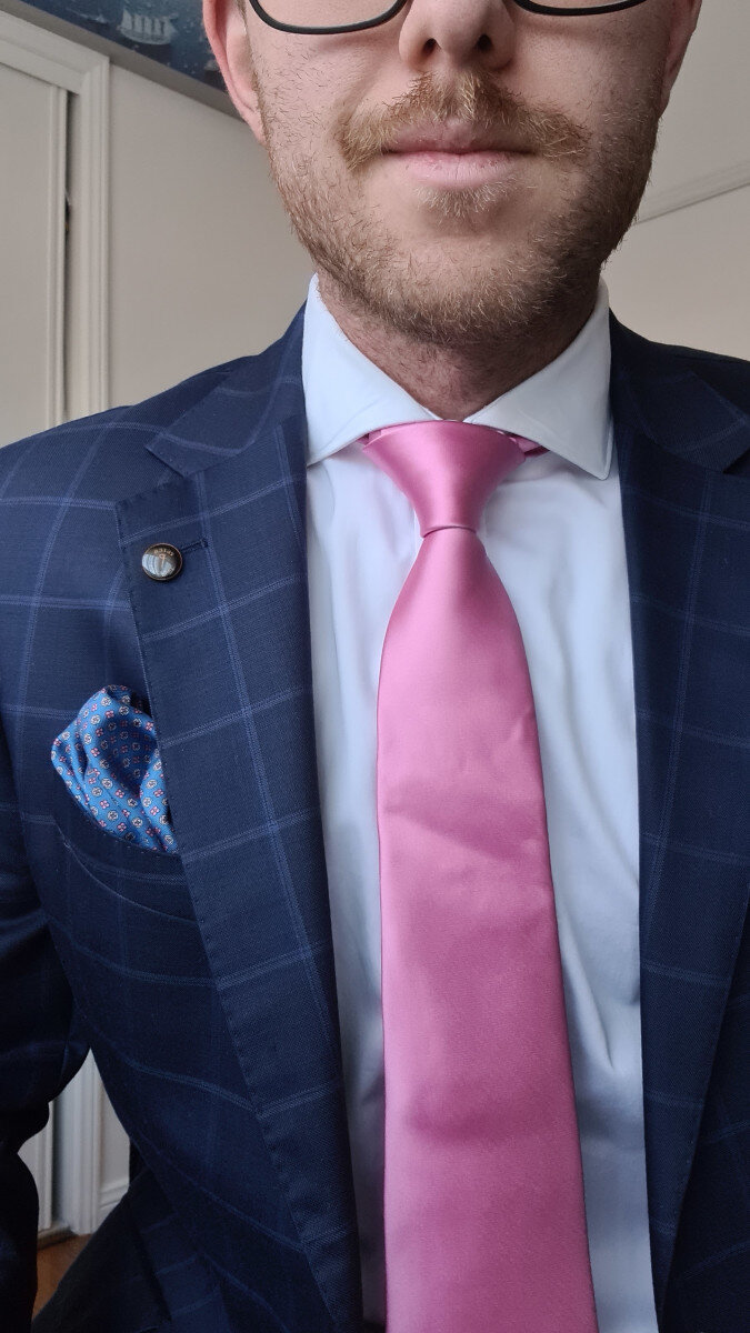 Suitloversyd (@suitloversyd), OnlyFans creator