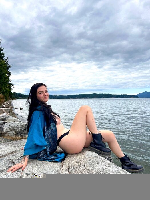 Sultrybutterfly (@sultry_butterfly), OnlyFans creator