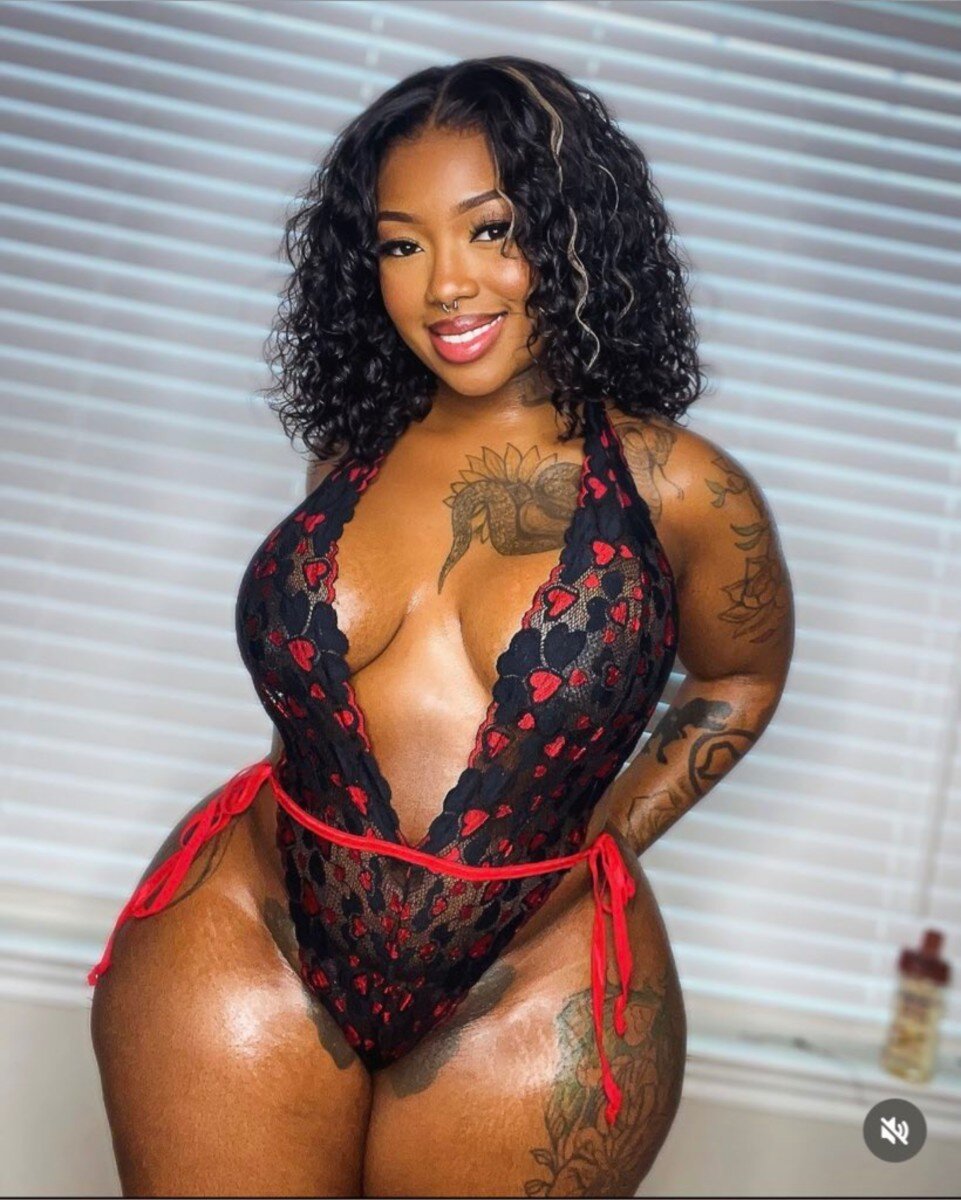 Summerntae (@summerntae), OnlyFans creator