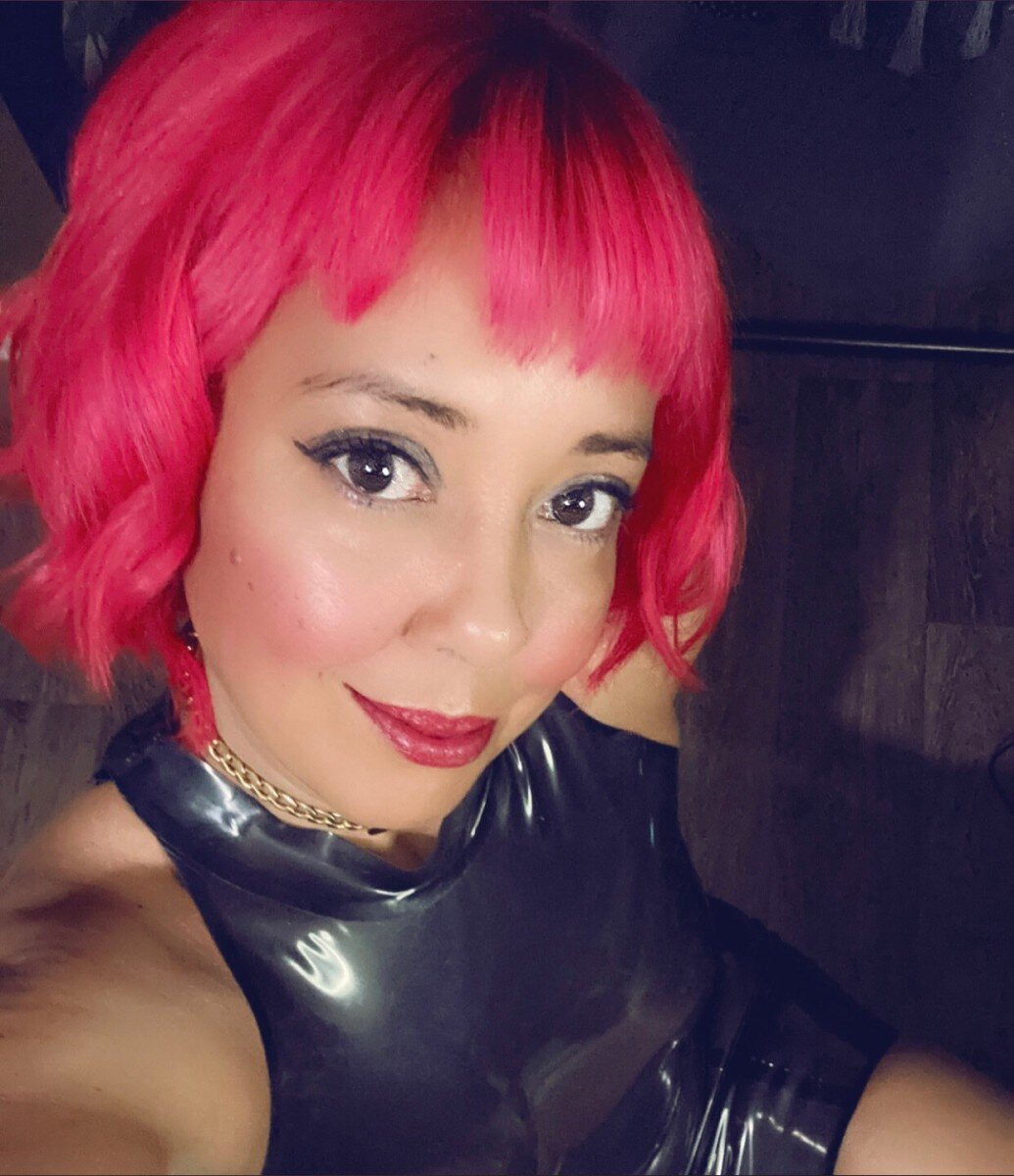 Sunnik (@sunni_k), OnlyFans creator