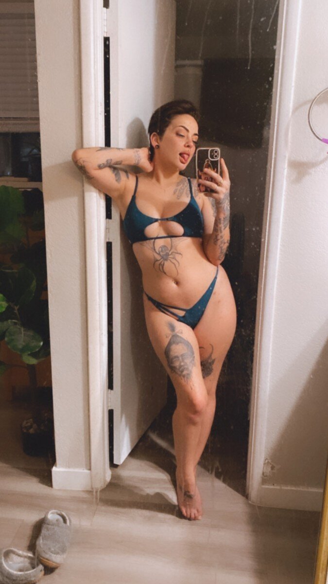 Sunniesug714 (@sunniesug714), OnlyFans creator