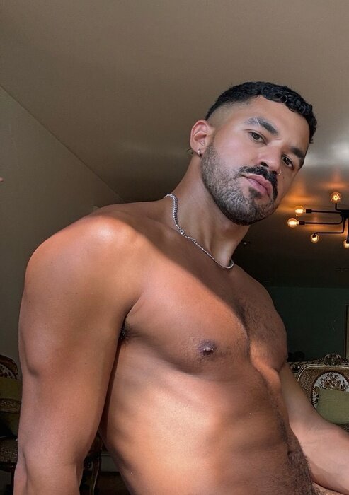 Sunnymike (@sunny_mike), OnlyFans creator