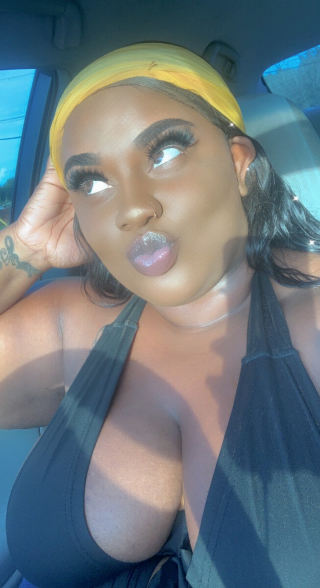 Sunnydee02 (@sunnydee_02), OnlyFans creator