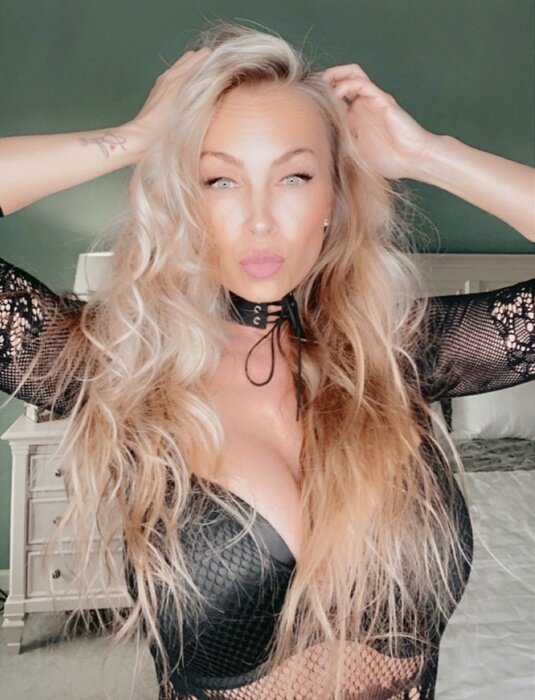 Sunsetspeach (@sunsetspeach), OnlyFans creator