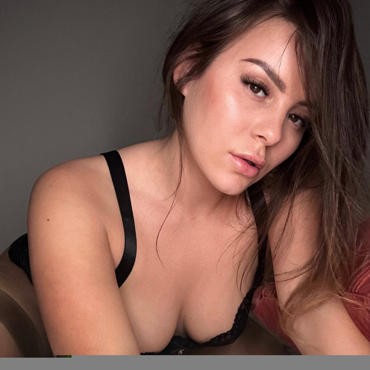 Suraya (@suraya), OnlyFans creator