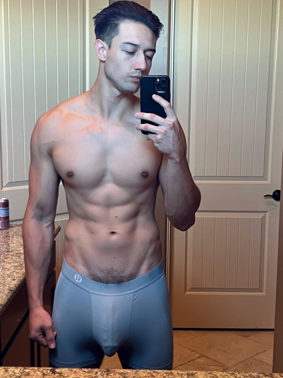 Surferjohnny (@surferjohnny), OnlyFans creator