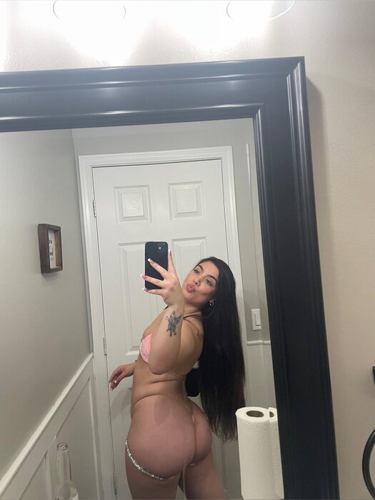 Susielovesmula (@susielovesmula), OnlyFans creator