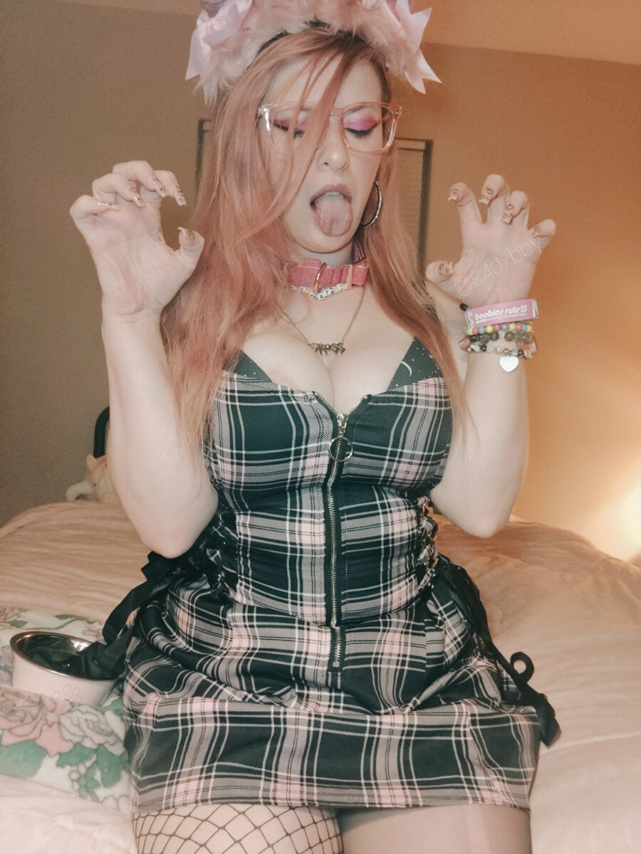 Suzumen00d (@suzumen00d), OnlyFans creator