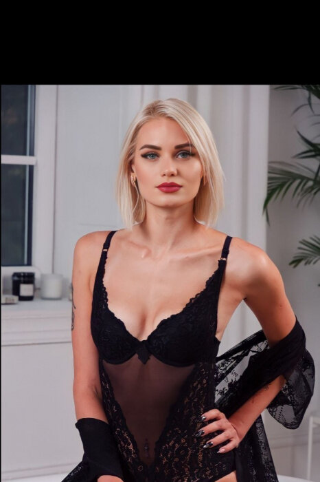 Anastasia (@sweet-asy-blond), OnlyFans creator