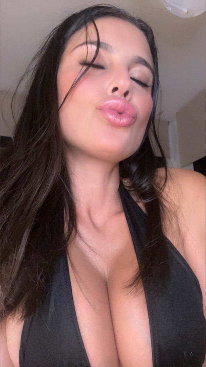 Sweetamberxx (@sweet_amberxx), OnlyFans creator