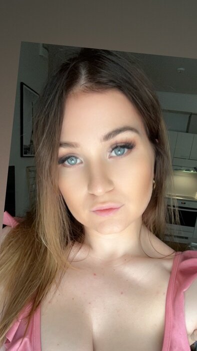Sweetgirlmain (@sweet_girlmain), OnlyFans creator