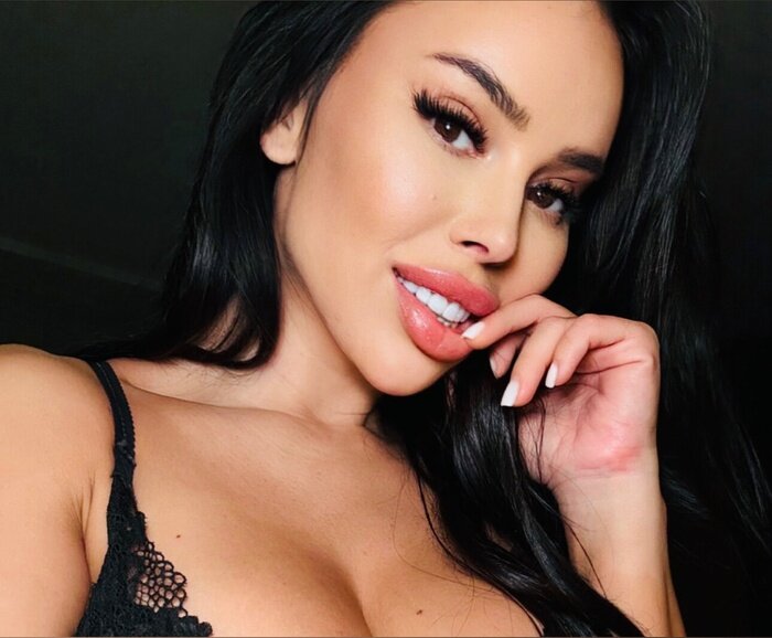 Sweetlittle69 (@sweet_little69), OnlyFans creator