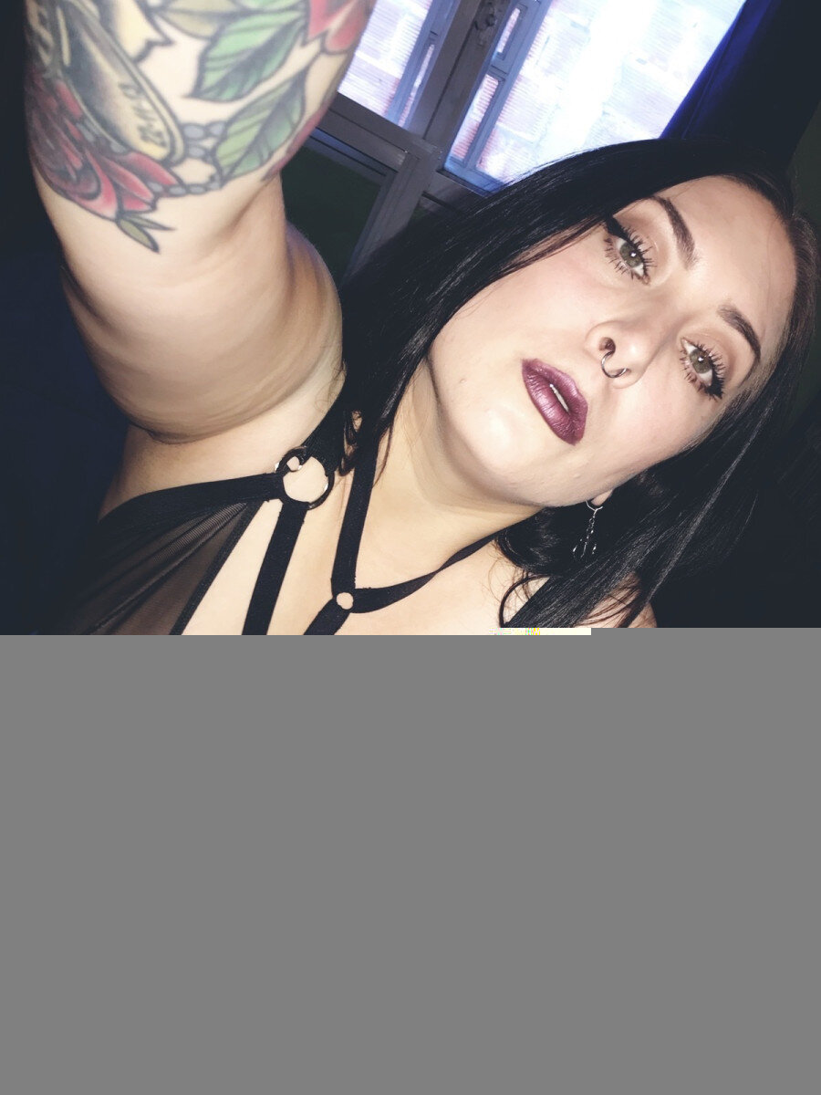 Sweetrhea (@sweet_rhea), OnlyFans creator