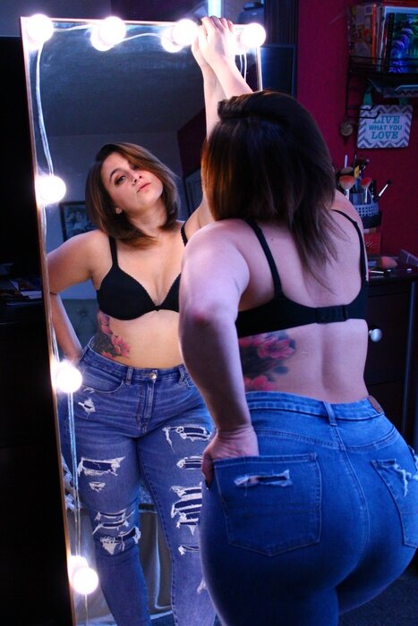 Sweetscarbliss (@sweet_scar_bliss), OnlyFans creator