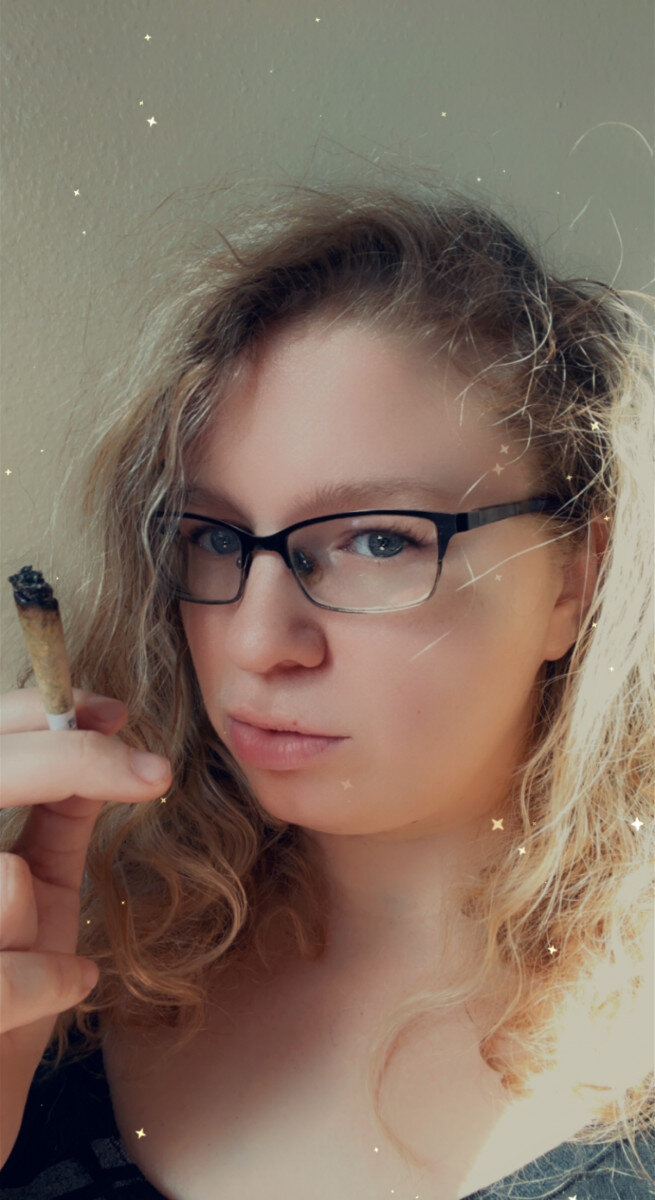 Sweetteaxxx (@sweet_tea_xxx), OnlyFans creator