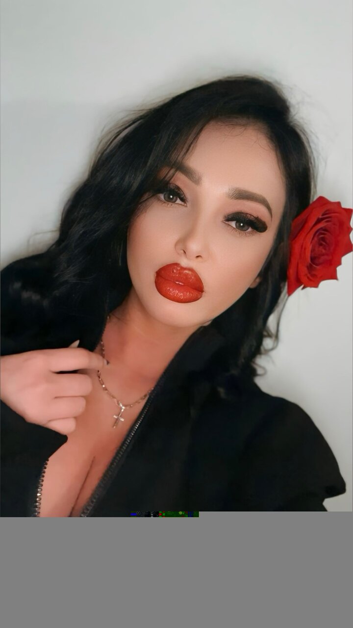 Sweetallexis (@sweetallexis), OnlyFans creator