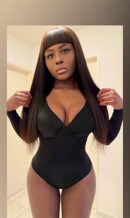 Sweetamylicious (@sweetamylicious), OnlyFans creator