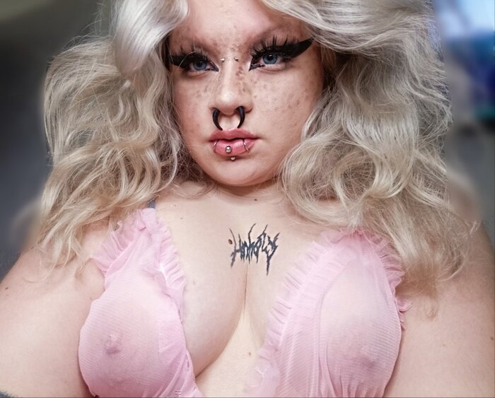 Sweetcandy666 (@sweetcandy.666), OnlyFans creator