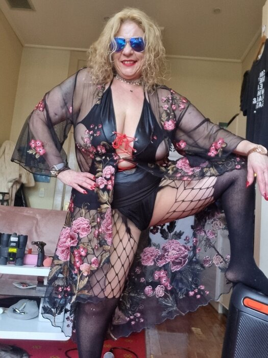 Sweetcherrybum (@sweetcherrybum), OnlyFans creator