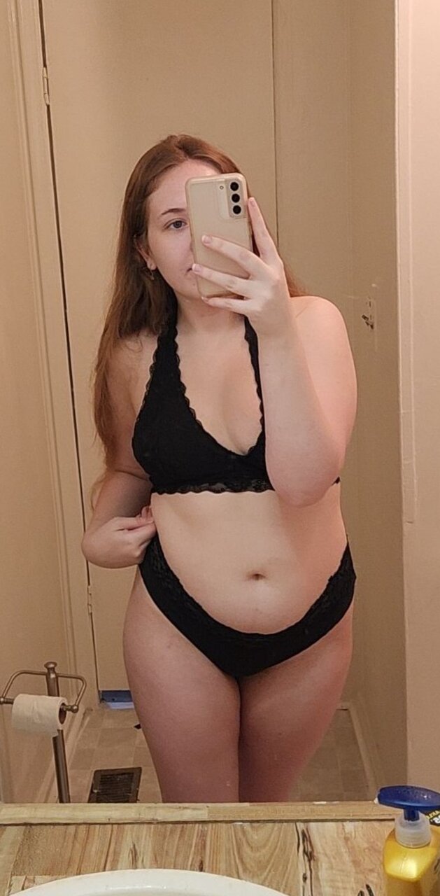 Sweeteightteen (@sweeteight-teen), OnlyFans creator