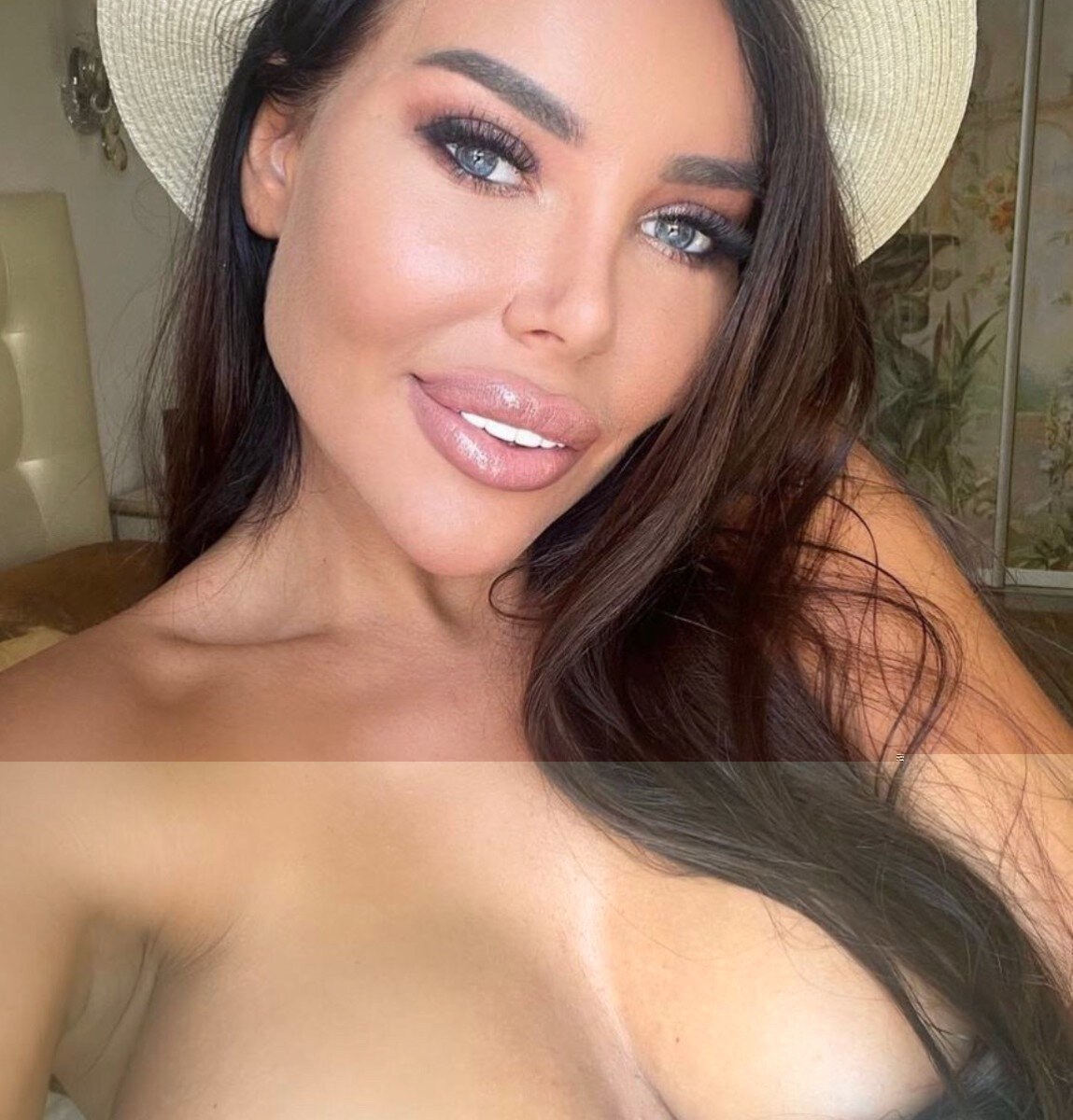 Sweetiejuliana (@sweetie_juliana), OnlyFans creator