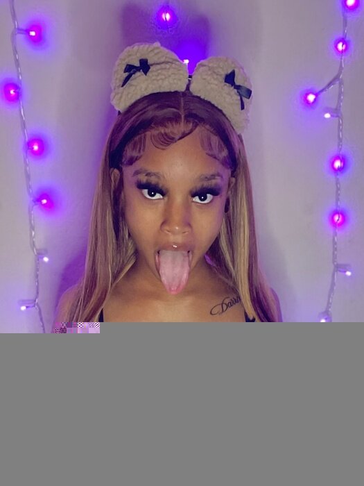 Sweetieexxx (@sweetieexxx), OnlyFans creator