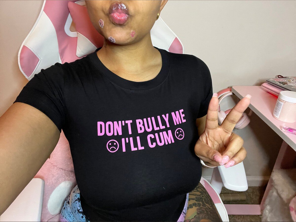 Sweetlilfea (@sweetlilfea), OnlyFans creator