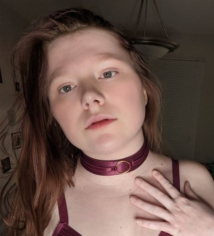 Sweetlillie (@sweetlillie), OnlyFans creator