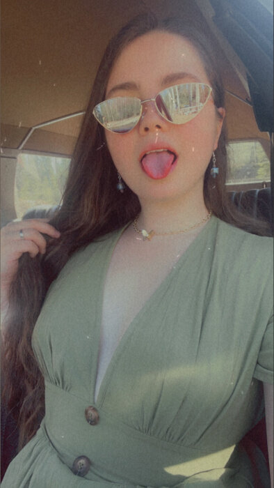 Sweetpearaynna (@sweetpearaynna), OnlyFans creator