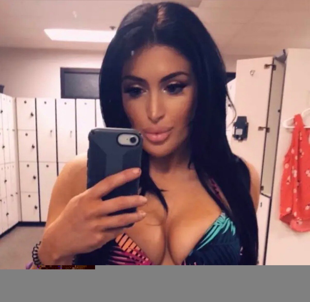 Sweetpersian (@sweetpersian), OnlyFans creator