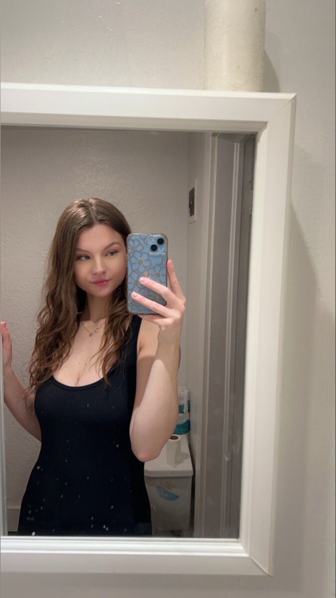Sydsmile (@sydsmile), OnlyFans creator