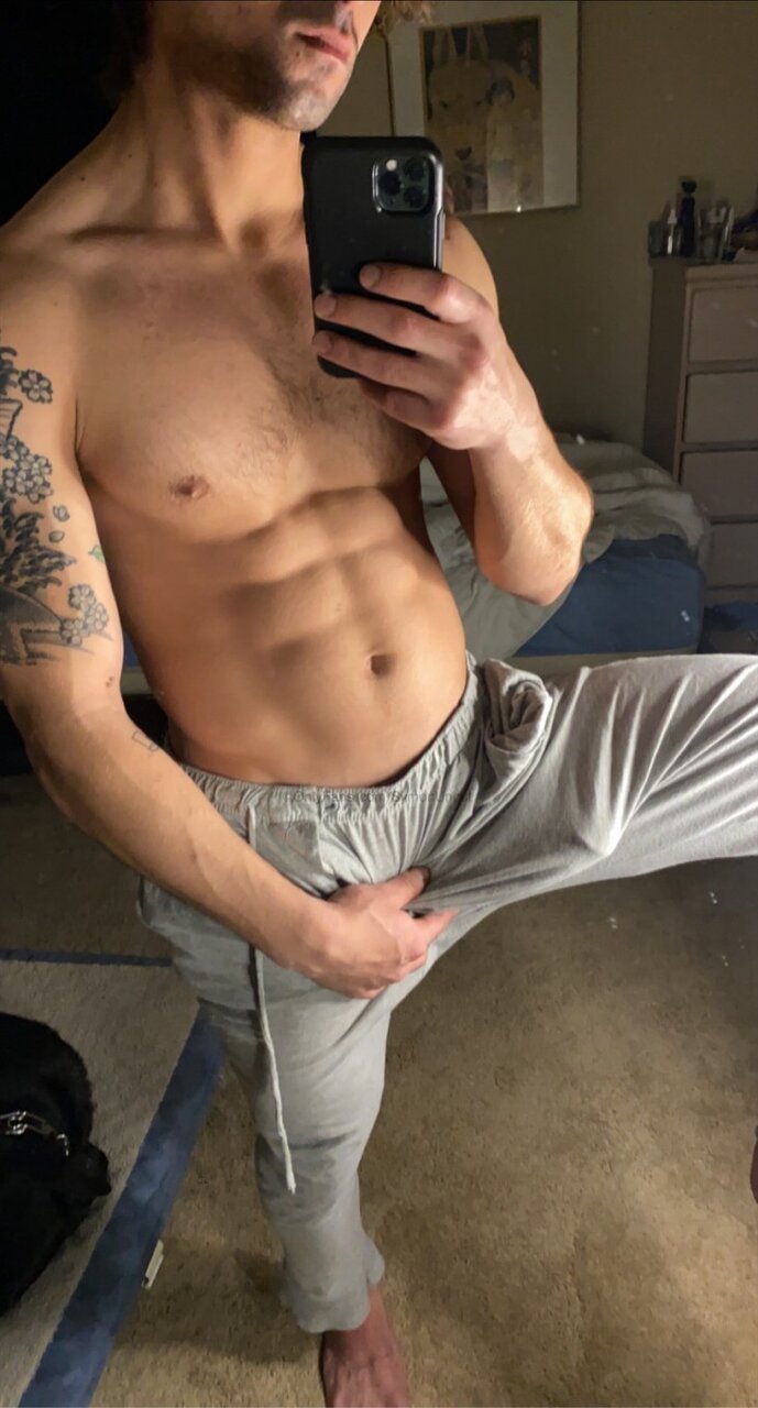 Symonuncut (@symonuncut), OnlyFans creator