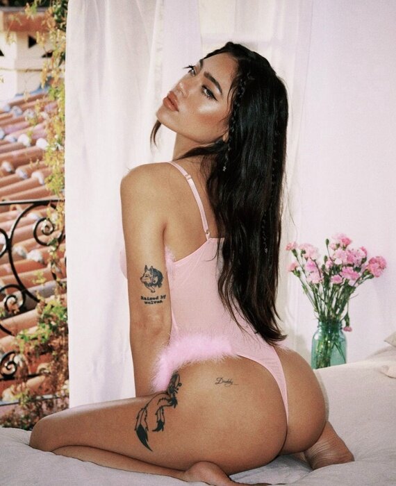 Taliaskyefree (@taliaskyefree), OnlyFans creator