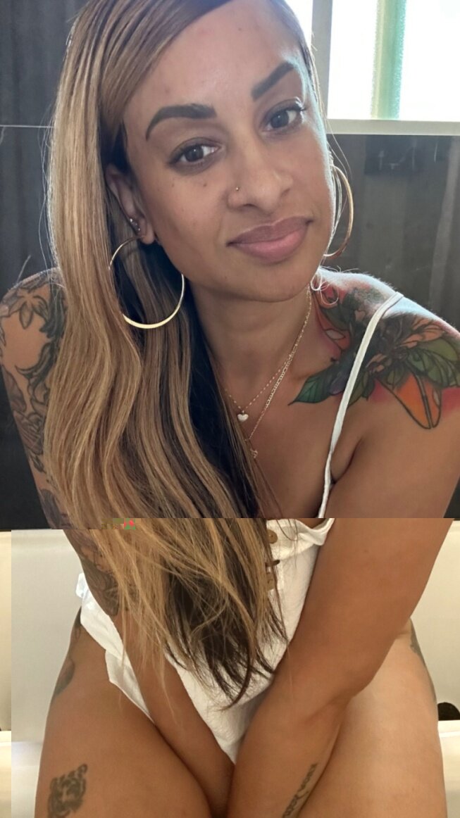 Tallgirlswagg (@tallgirlswagg), OnlyFans creator