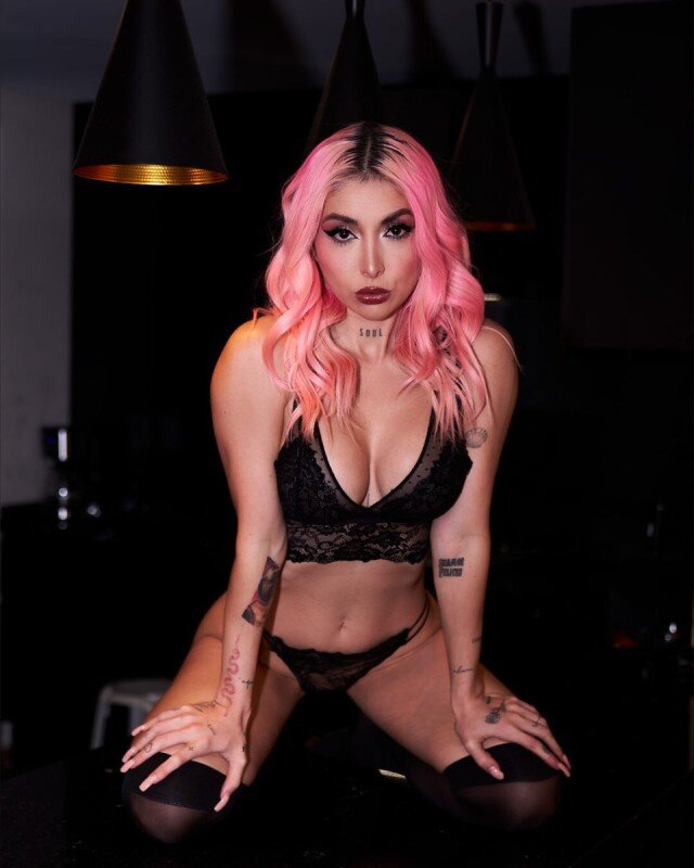 Taniagattas (@tania_gattas), OnlyFans creator