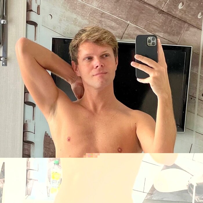 Tanlineboy (@tanlineboy), OnlyFans creator