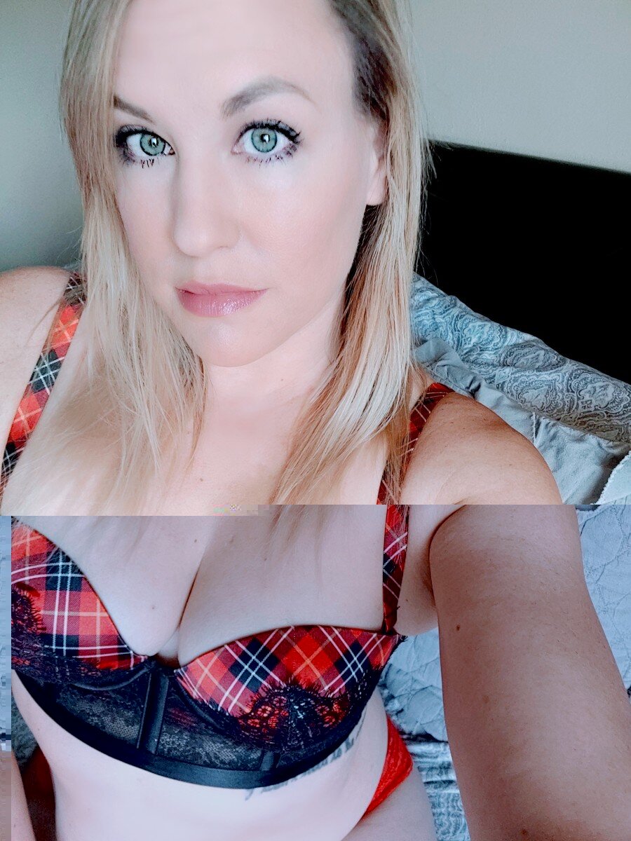Tarenspage (@tarenspage), OnlyFans creator