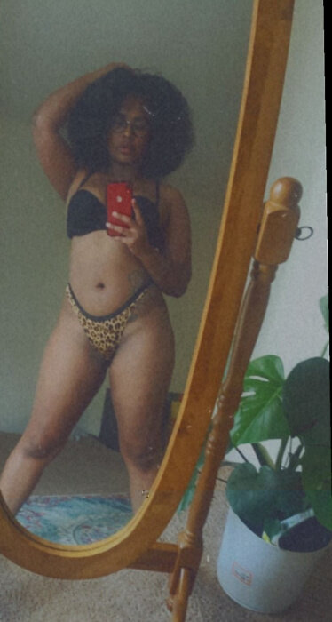 Tastytee94 (@tastytee94), OnlyFans creator