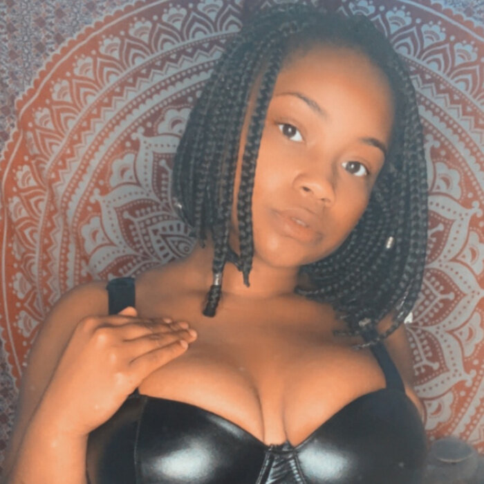 Tatimp4 (@tati_mp4), OnlyFans creator