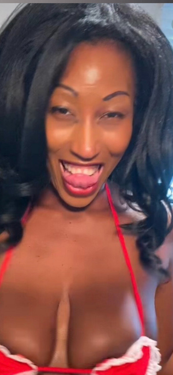 Tatiannasweets (@tatiannasweets), OnlyFans creator