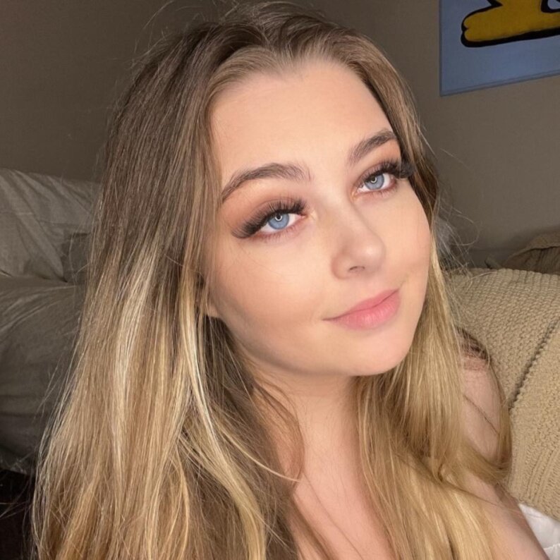 Tatisells (@tatisells), OnlyFans creator