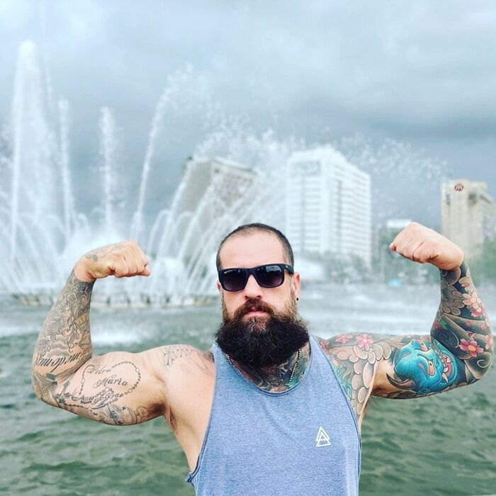 Tatoosexyhot22 (@tatoosexyhot22), OnlyFans creator