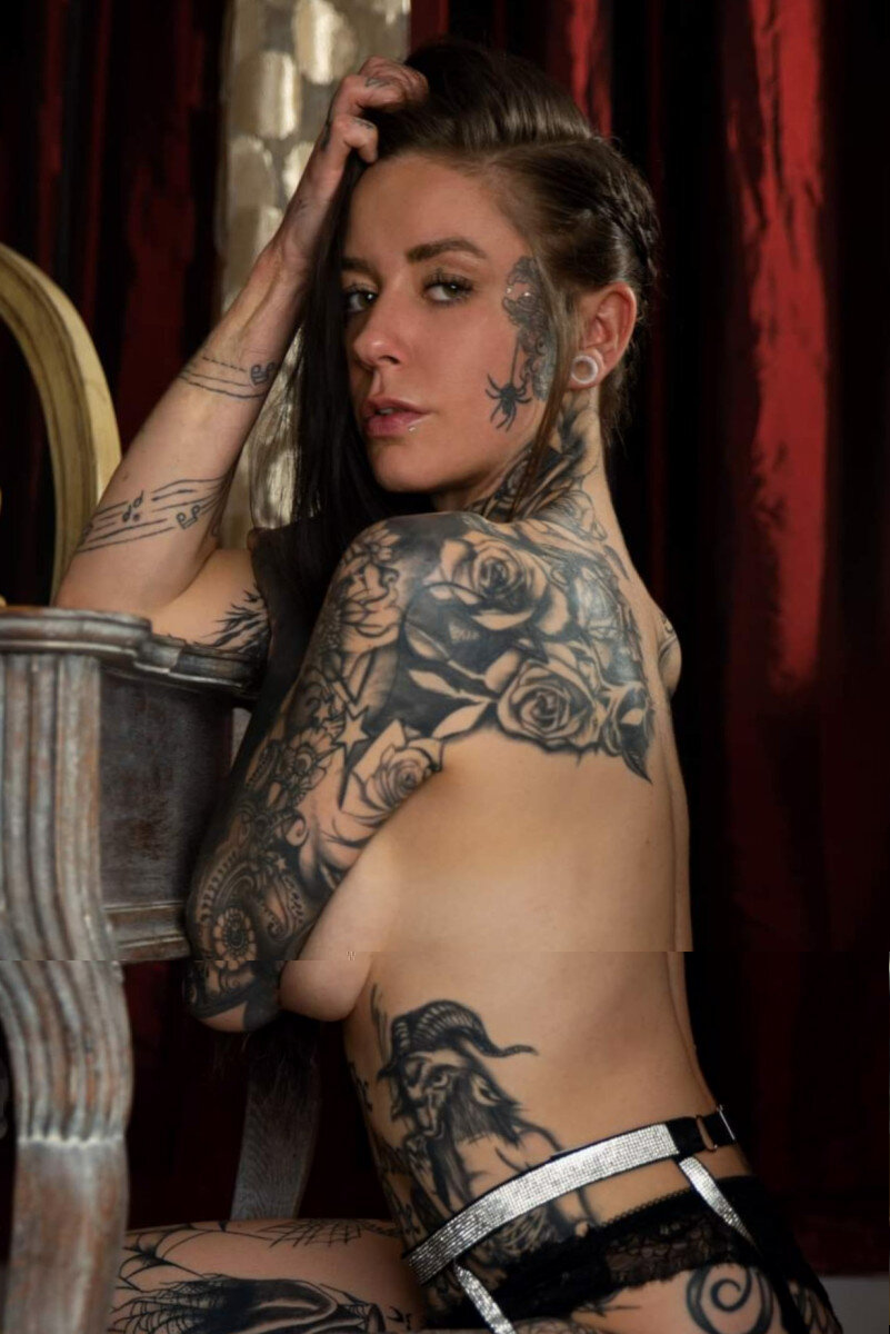 Tattedbabyx7 (@tattedbabyx7), OnlyFans creator