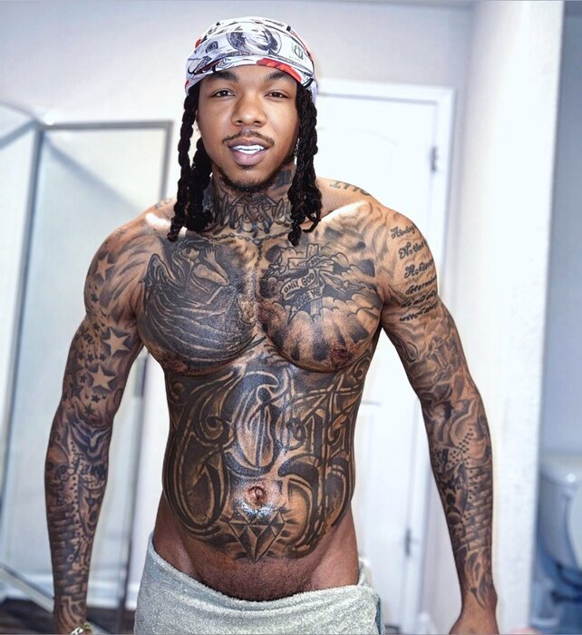 Tattedflyguy (@tattedflyguy), OnlyFans creator