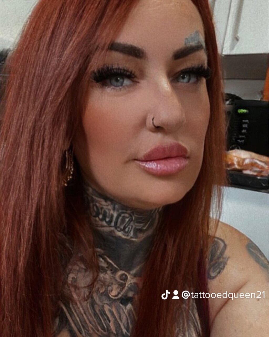 Tattooedqueen21 (@tattooedqueen21), OnlyFans creator