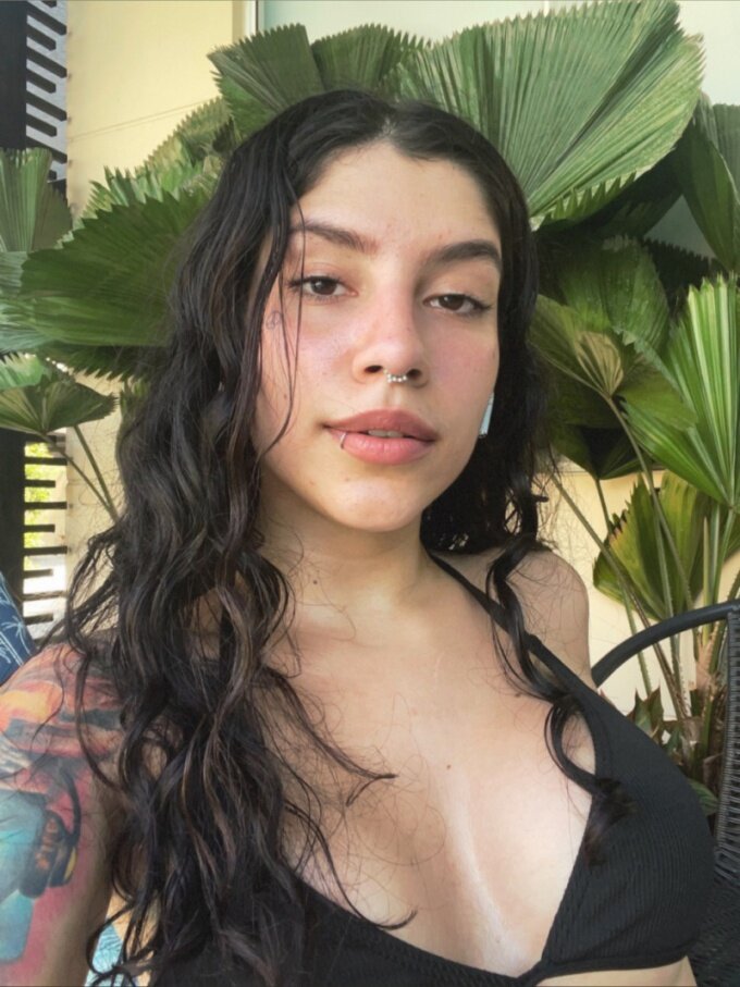 Tayshasativa (@taysha_sativa), OnlyFans creator