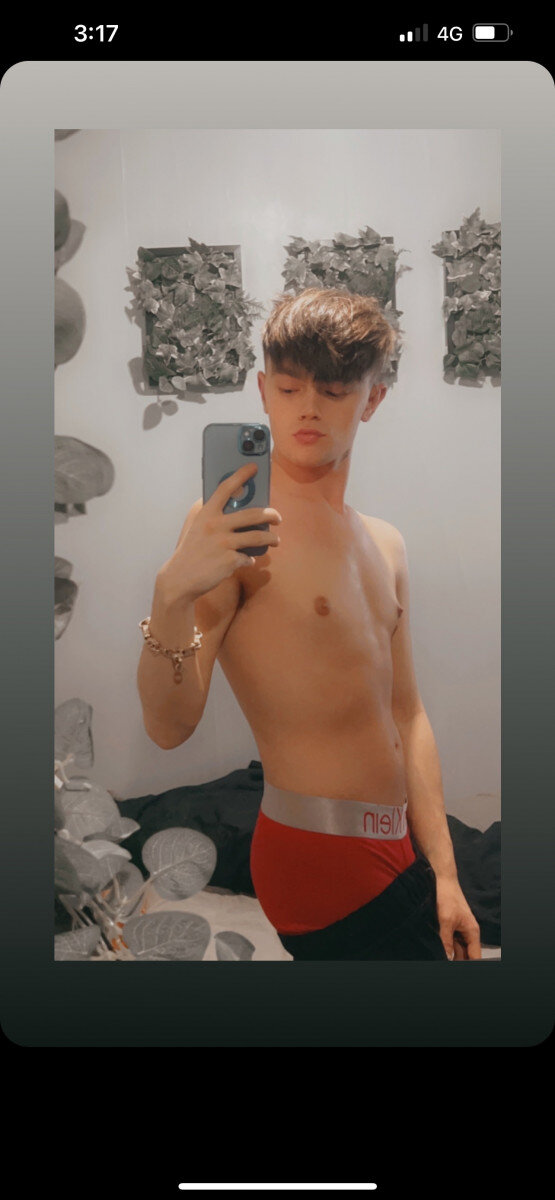 Teenchavboi (@teenchavboi), OnlyFans creator