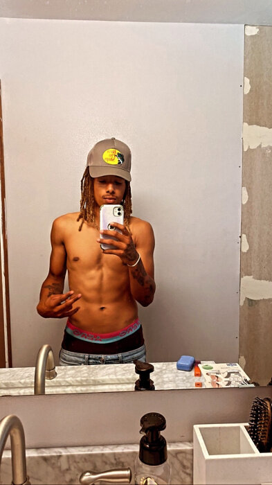 Teenott (@teenott), OnlyFans creator